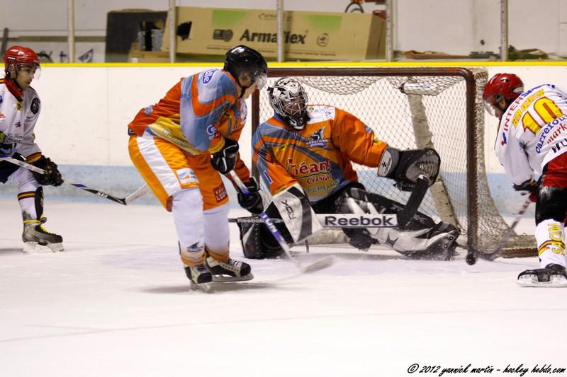 Clermont-Ferrand II 8 - 3 Morzine-Avoriaz II
