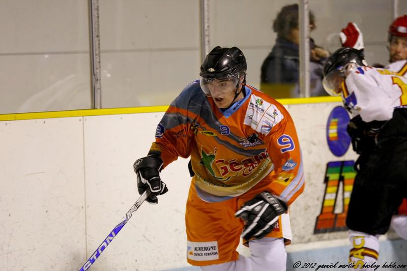 Clermont-Ferrand II 8 - 3 Morzine-Avoriaz II