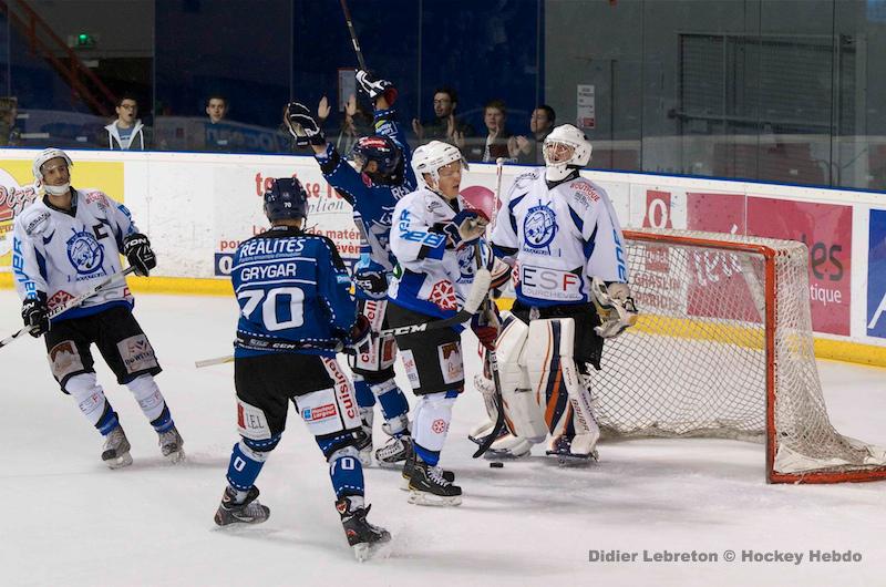 Nantes 7 - 4 Courchevel-Méribel-Pralognan