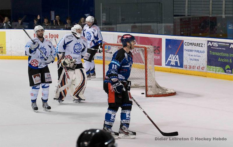 Nantes 7 - 4 Courchevel-Méribel-Pralognan