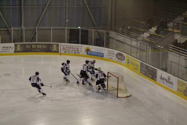 Epinal  4 - 7 Angers 