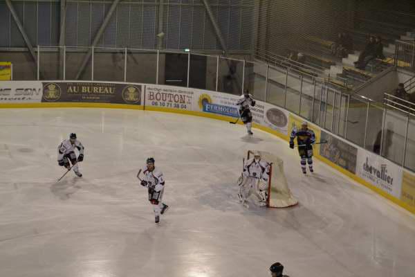 Epinal  4 - 7 Angers 