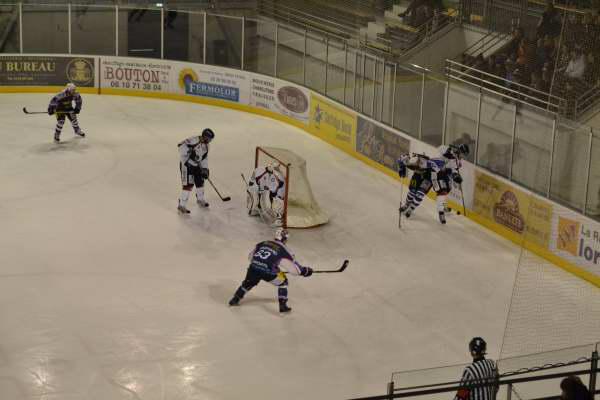Epinal  4 - 7 Angers 