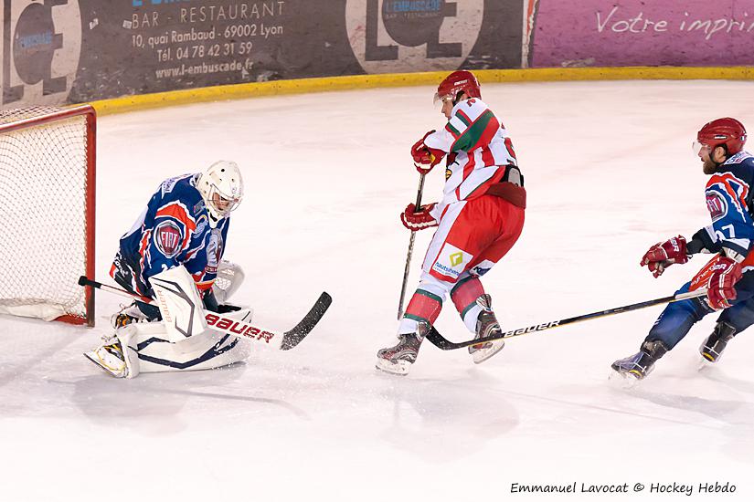 Lyon 7 - 3 Courbevoie 