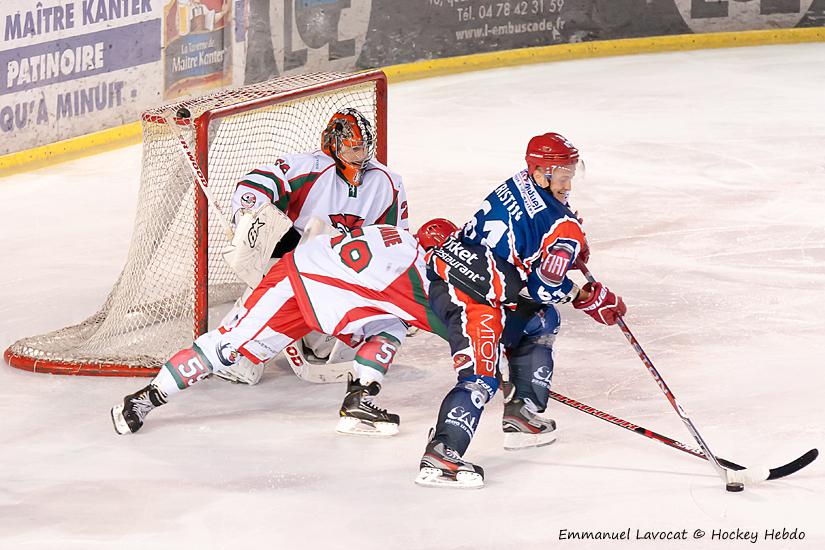 Lyon 7 - 3 Courbevoie 