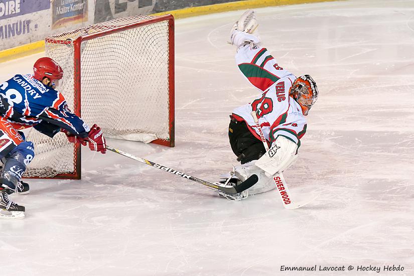 Lyon 7 - 3 Courbevoie 