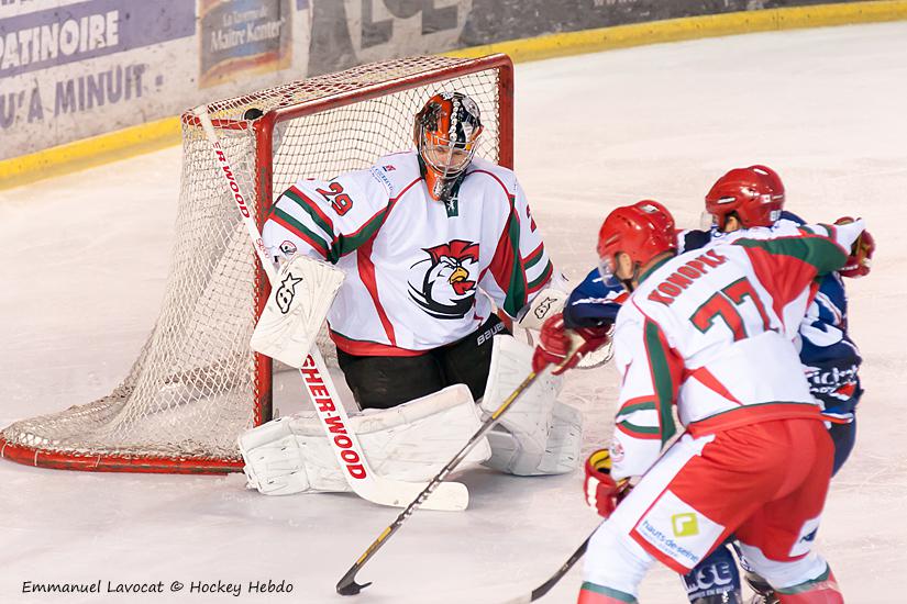 Lyon 7 - 3 Courbevoie 