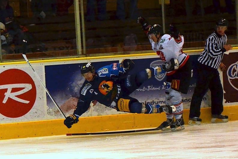 Chamonix  1 - 4 Amiens 