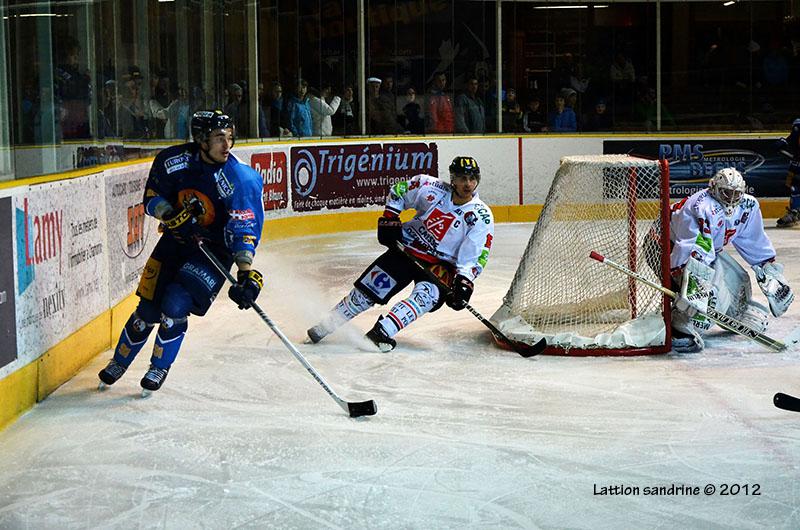 Chamonix  1 - 4 Amiens 