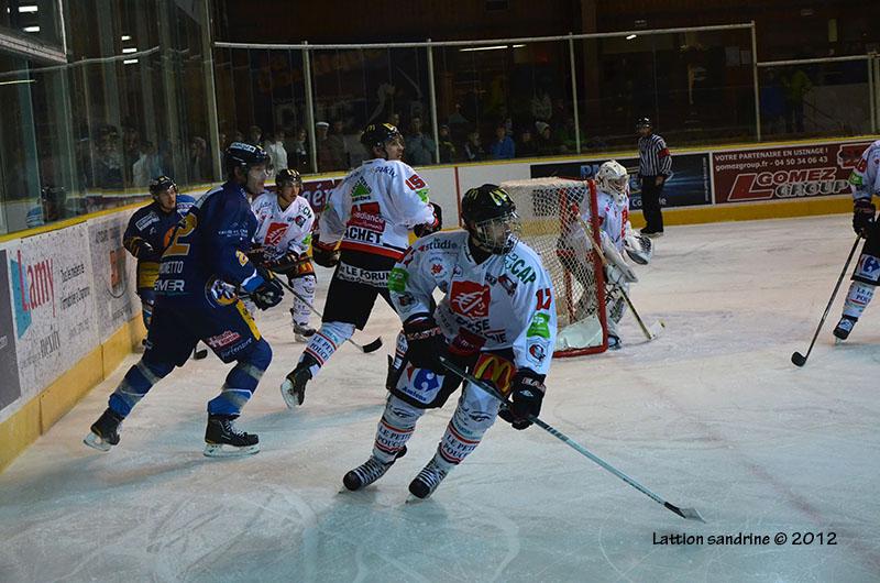Chamonix  1 - 4 Amiens 