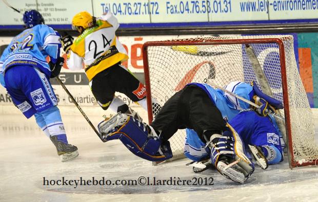 Villard-de-Lans 4 - 1 Strasbourg 