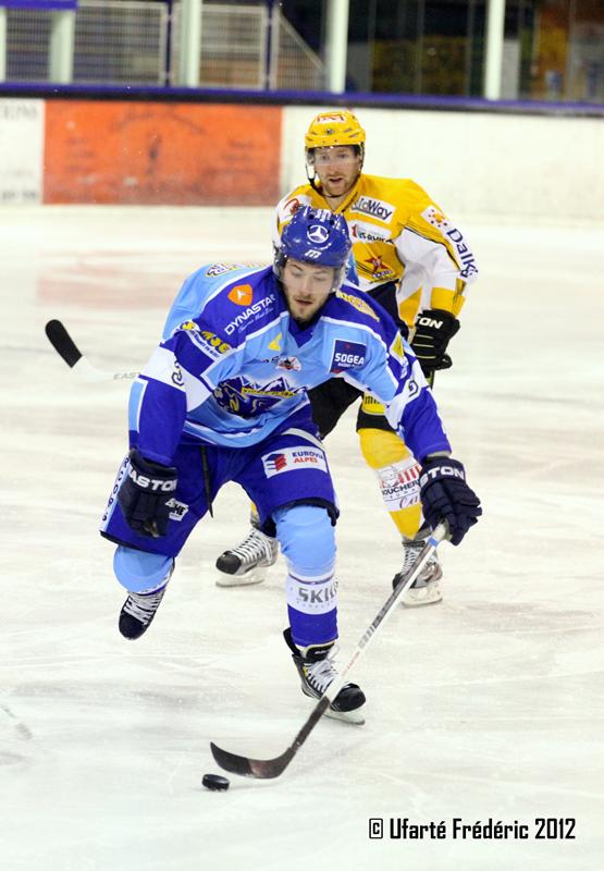 Villard-de-Lans 4 - 1 Strasbourg 