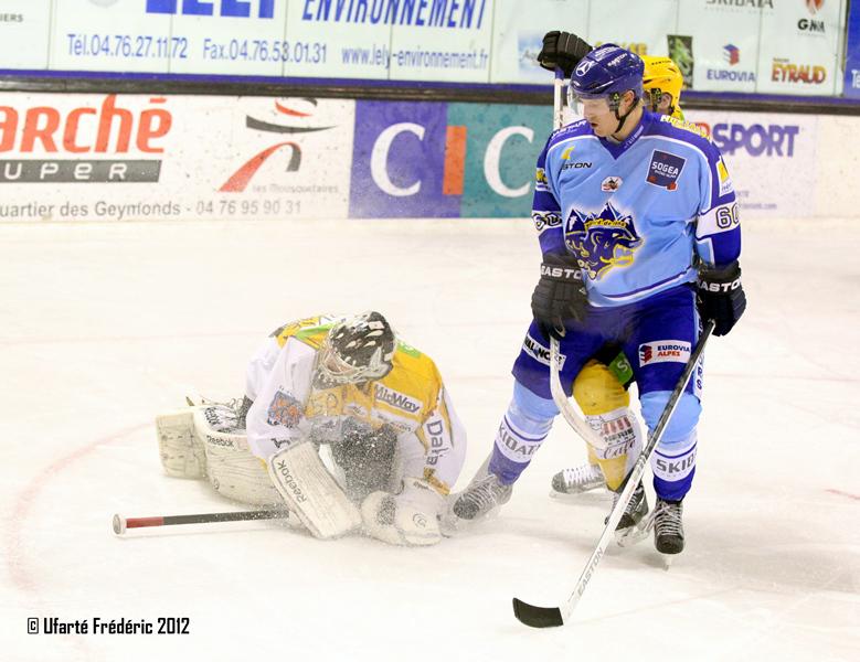 Villard-de-Lans 4 - 1 Strasbourg 