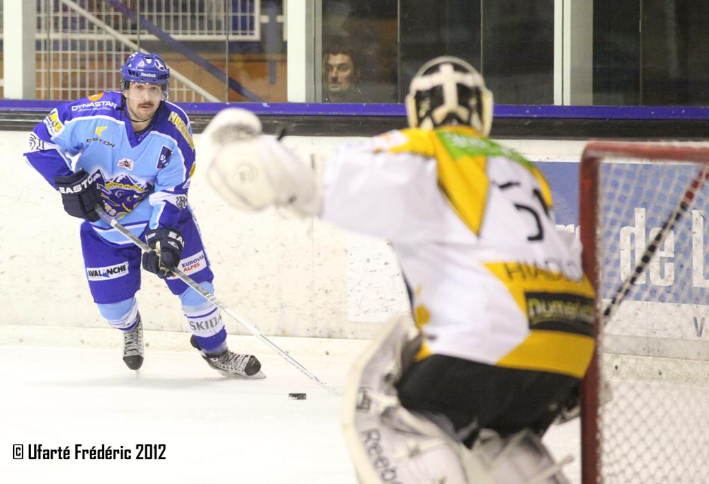 Villard-de-Lans 4 - 1 Strasbourg 