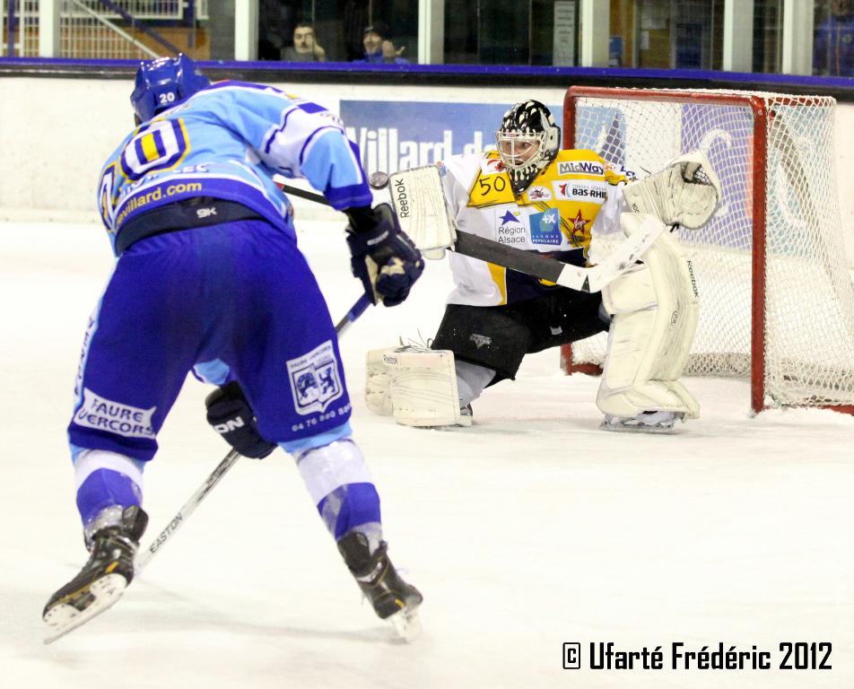 Villard-de-Lans 4 - 1 Strasbourg 