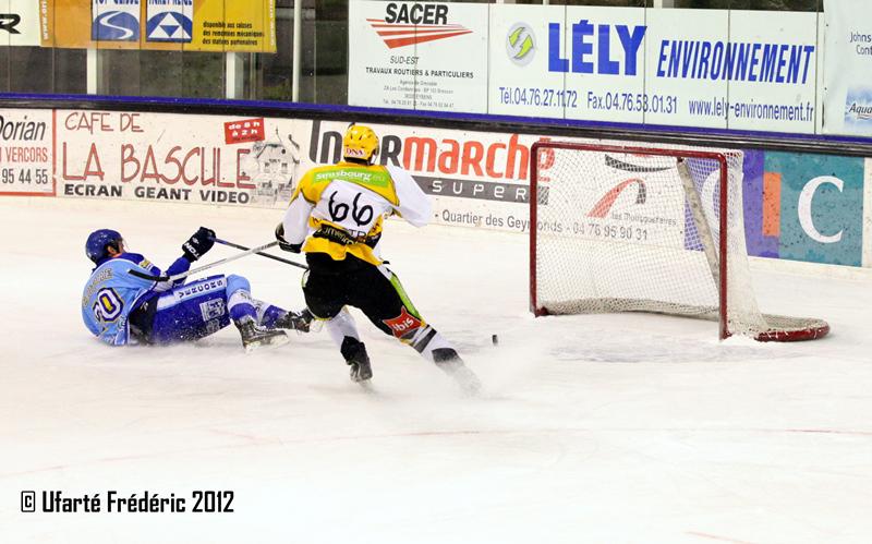 Villard-de-Lans 4 - 1 Strasbourg 