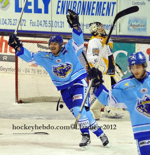 Villard-de-Lans 4 - 1 Strasbourg 