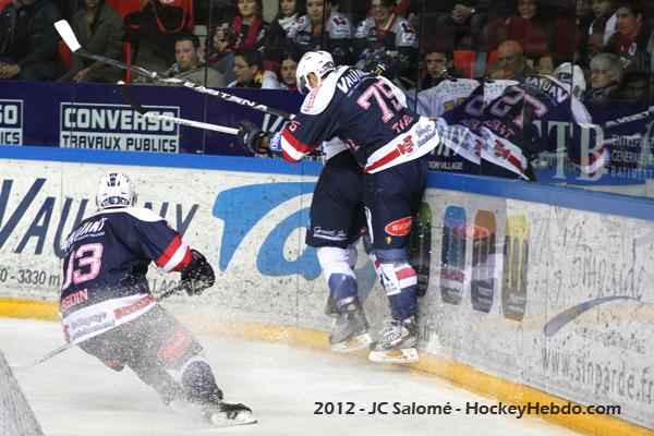 Grenoble  1 - 3 Chamonix 