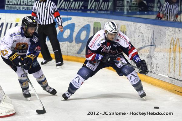 Grenoble  1 - 3 Chamonix 