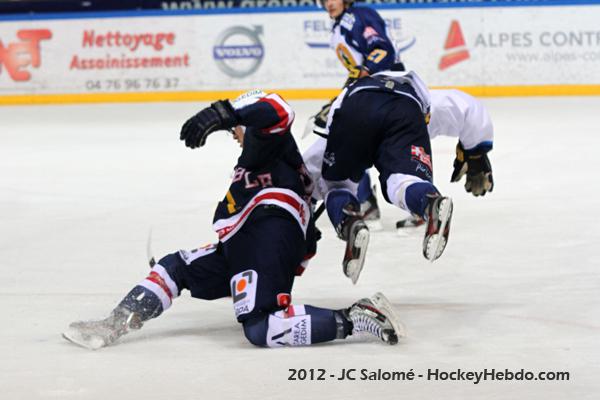 Grenoble  1 - 3 Chamonix 