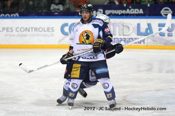 Grenoble  1 - 3 Chamonix 