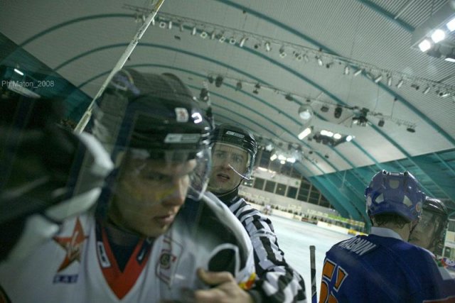 Photo hockey reportage Clermont fait de la résistance