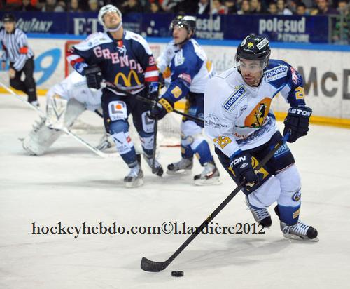 Grenoble  1 - 3 Chamonix 