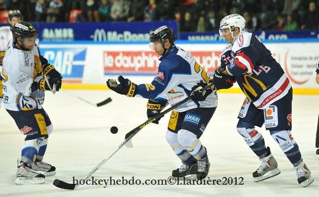 Grenoble  1 - 3 Chamonix 