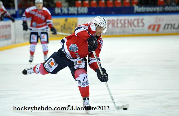 Grenoble  1 - 2 Rouen
