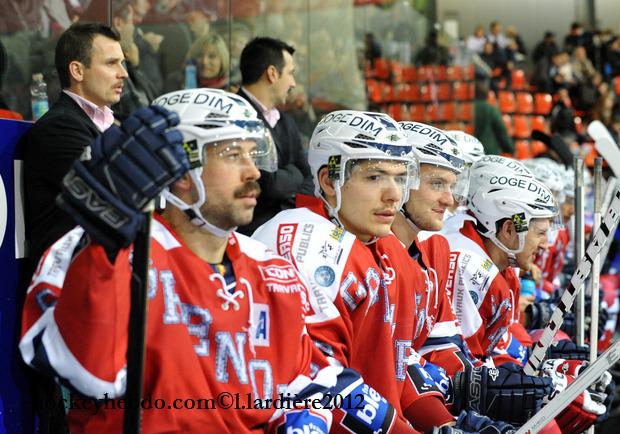 Grenoble  1 - 2 Rouen