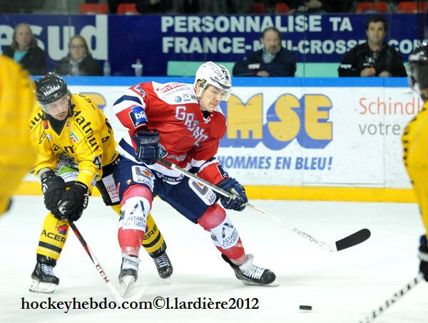 Grenoble  1 - 2 Rouen