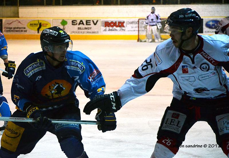 Chamonix  3 - 1 Angers 