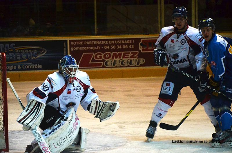 Chamonix  3 - 1 Angers 