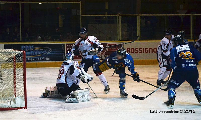 Chamonix  3 - 1 Angers 