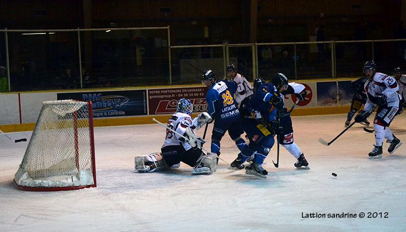 Chamonix  3 - 1 Angers 