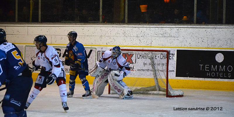 Chamonix  3 - 1 Angers 