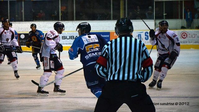 Photo hockey match Chamonix  - Angers  le 30/11/2012