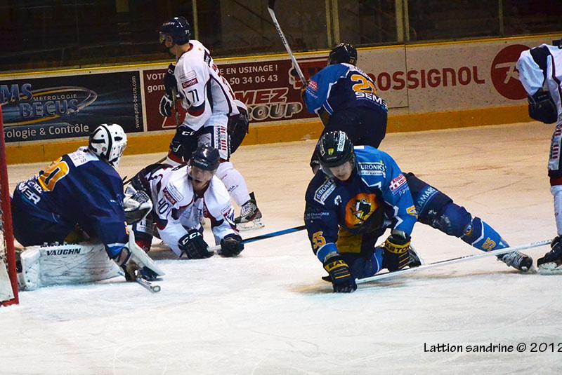 Chamonix  3 - 1 Angers 