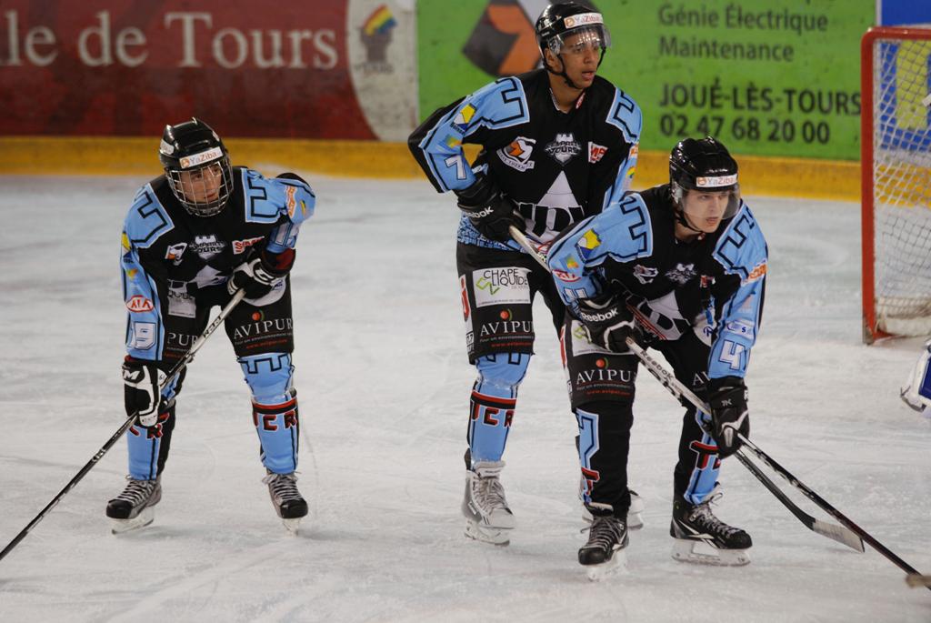 Tours  4 - 2 Evry 