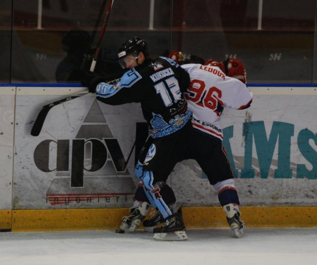 Photo hockey match Tours  - Evry  le 08/12/2012