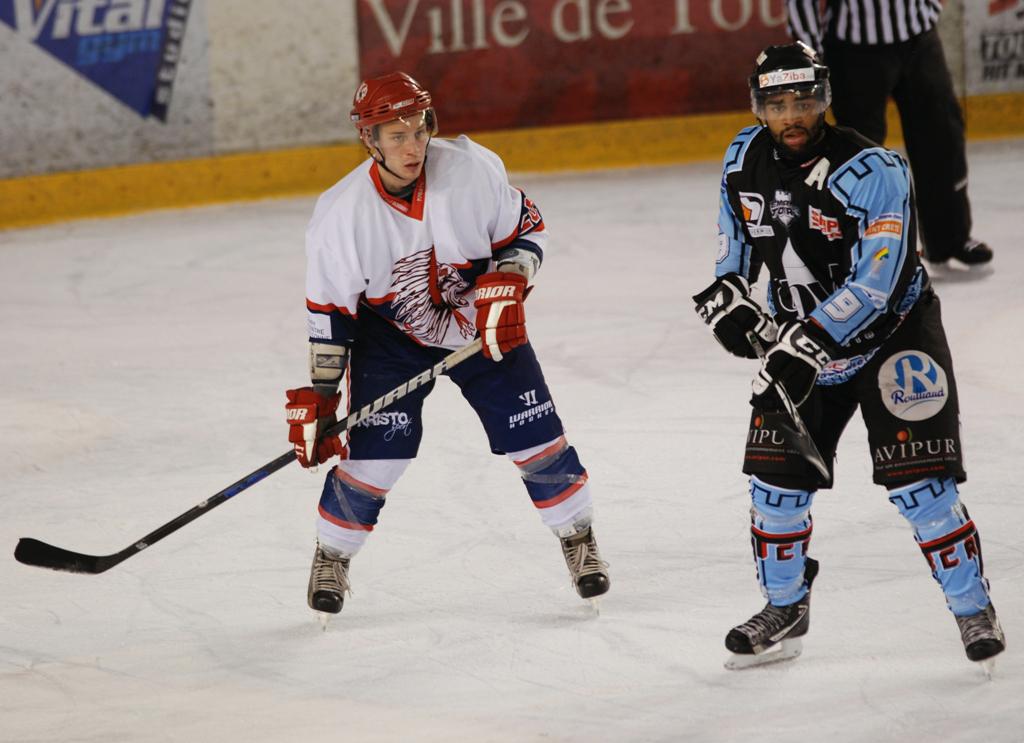 Tours  4 - 2 Evry 