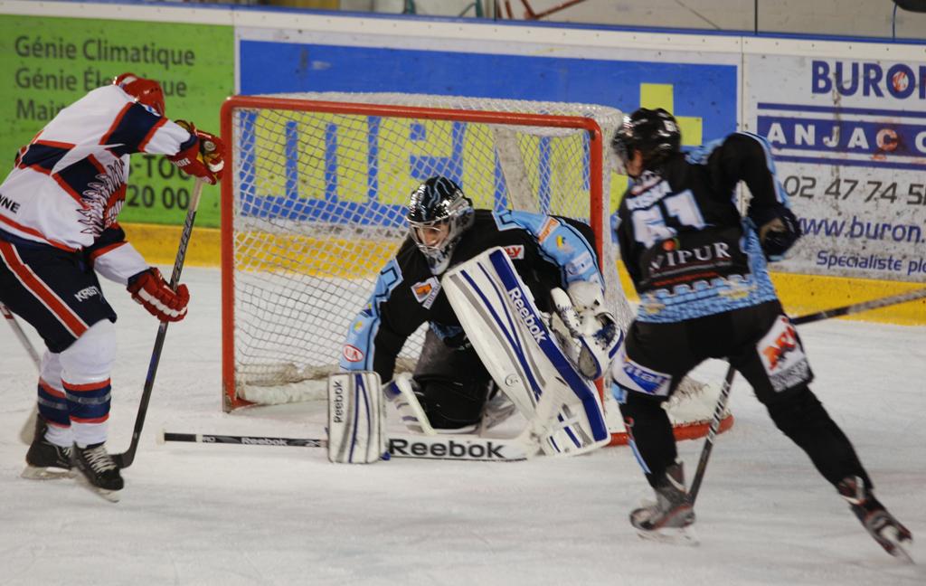 Tours  4 - 2 Evry 