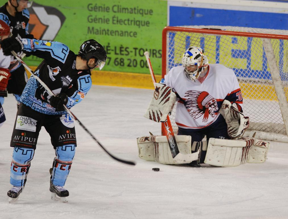 Tours  4 - 2 Evry 