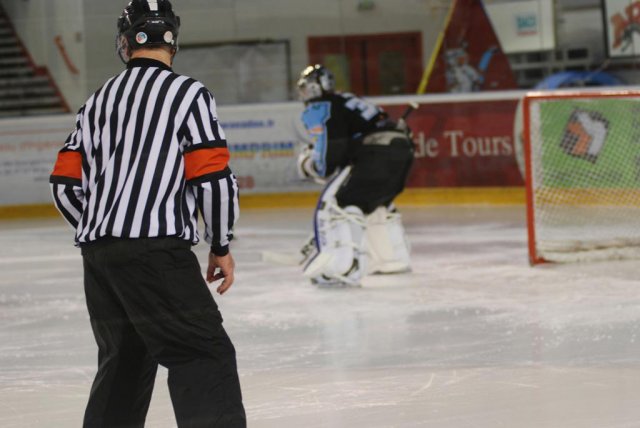 Photo hockey match Tours  - Evry  le 08/12/2012