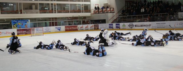 Photo hockey match Tours  - Evry  le 08/12/2012