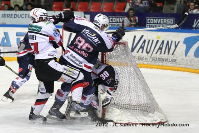 Photo hockey match Grenoble  - Briançon  le 08/12/2012