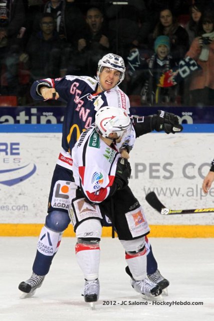 Photo hockey match Grenoble  - Briançon  le 08/12/2012