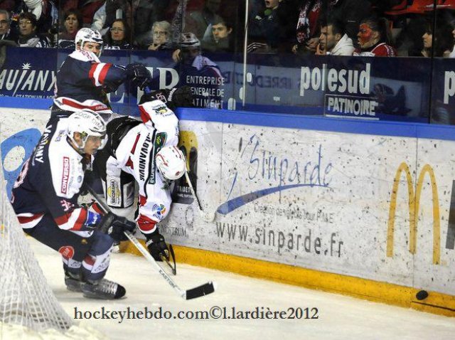 Photo hockey match Grenoble  - Briançon  le 08/12/2012