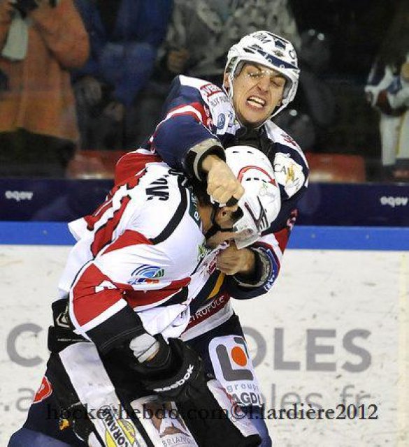 Photo hockey match Grenoble  - Briançon  le 08/12/2012