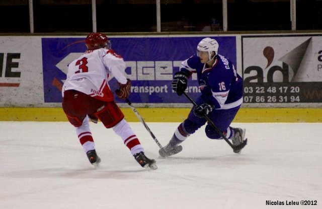 Photo hockey reportage CM U20 : Revers tricolore pour débuter